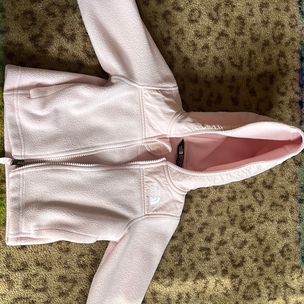 Northface toddler girl zip up jacket size 2T Great condition!